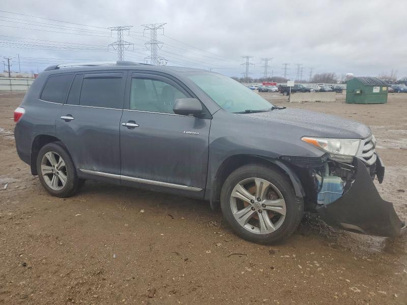 Photo 4 from auction – 2013 TOYOTA HIGHLANDER with VIN 5TDDK3EH8DS210795