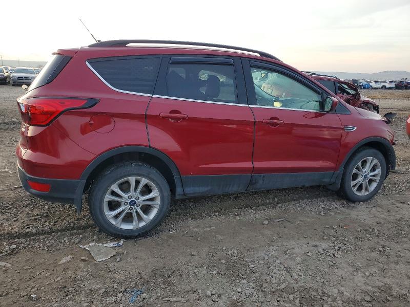 Photo 3 from auction – 2019 FORD ESCAPE with VIN 1FMCU9HD5KUC32582