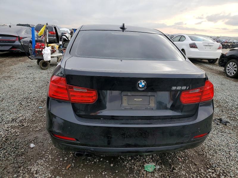 Photo 6 from auction – 2013 BMW 328 I SULE with VIN WBA3C1C57DF444204