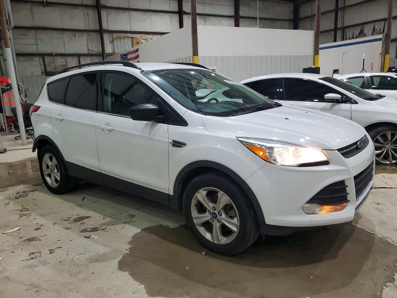 Photo 4 from auction – 2016 FORD ESCAPE SE with VIN 1FMCU9GX4GUB85516
