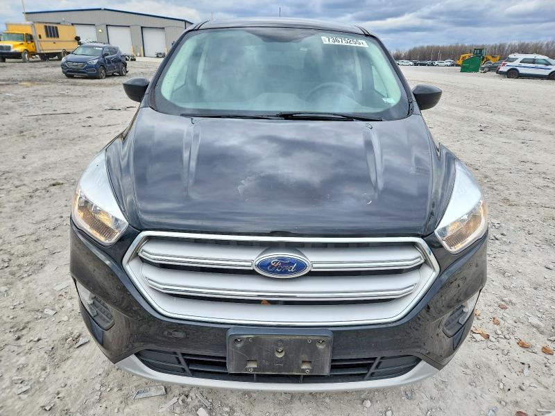 Photo 5 from auction – 2019 FORD ESCAPE SE with VIN 1FMCU9GD5KUB78251