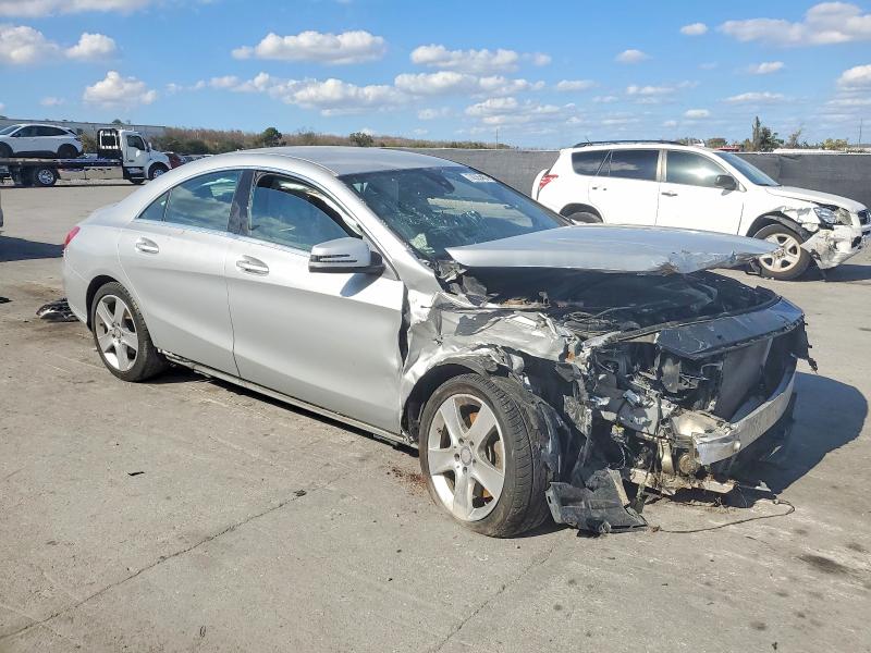 Photo 4 from auction – 2018 MERCEDES-BENZ CLA with VIN WDDSJ4EB5JN516887