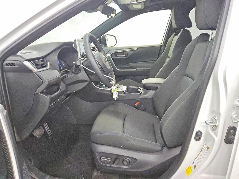 Photo 7 from auction – 2025 TOYOTA RAV4 SE with VIN JTM16RFV5SJ083822
