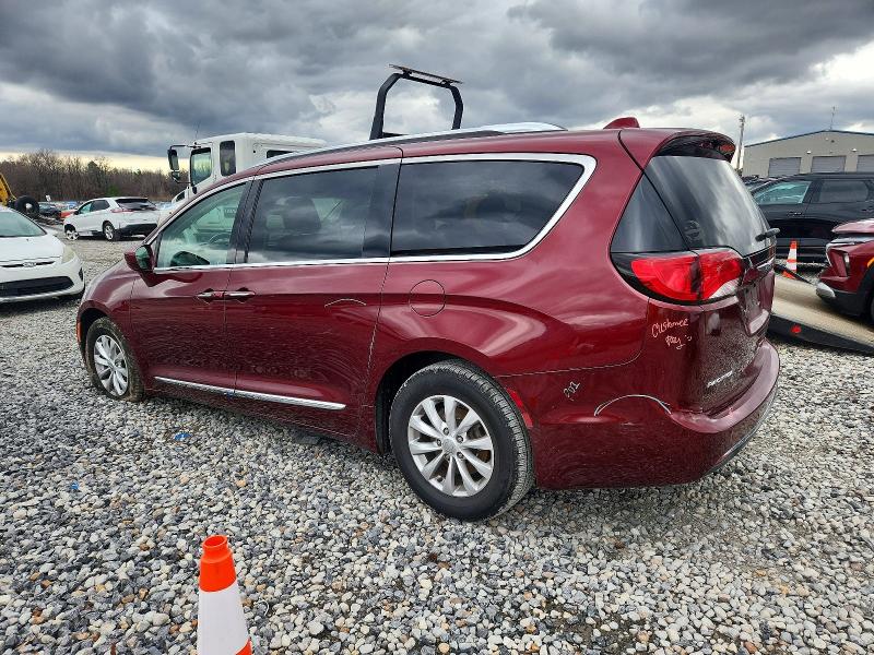 Photo 2 from auction – 2018 CHRYSLER PACIFICA with VIN 2C4RC1BG5JR217582