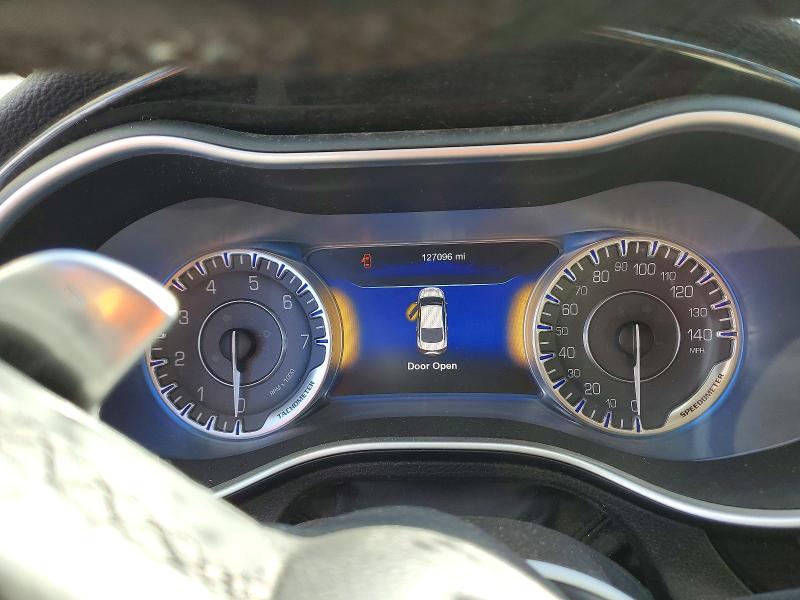 Photo 9 from auction – 2015 CHRYSLER 200 C with VIN 1C3CCCCG7FN517374