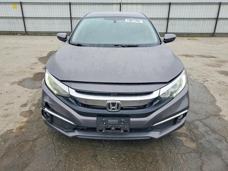 Photo 5 from auction – 2017 HONDA CIVIC LX with VIN 2HGFC2F51HH517851