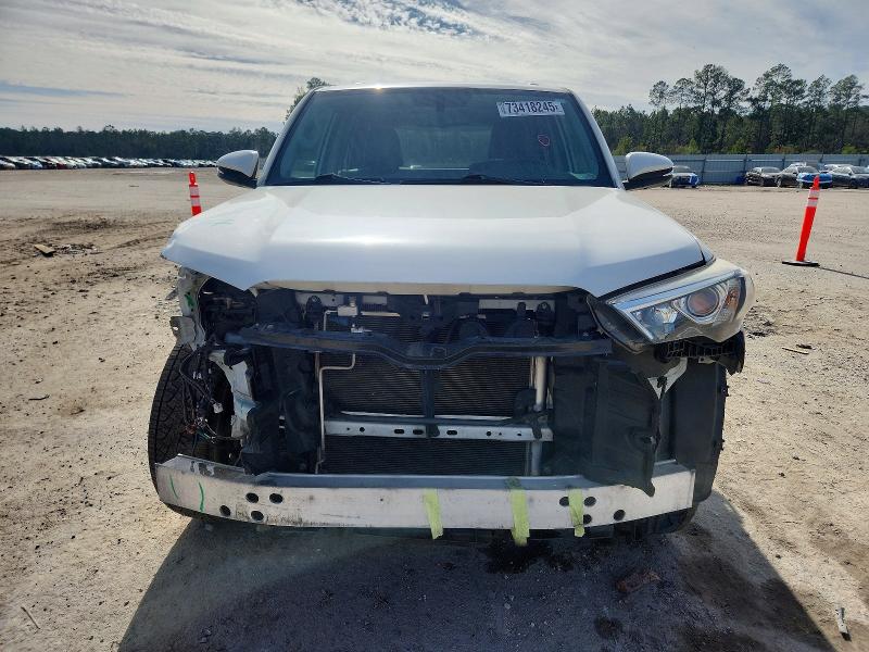 Photo 5 from auction – 2019 TOYOTA 4RUNNER with VIN JTEZU5JR2K5197101