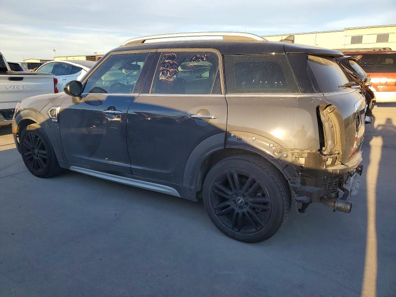 Photo 2 from auction – 2019 MINI COOPER S C with VIN WMZYT3C54K3E95861