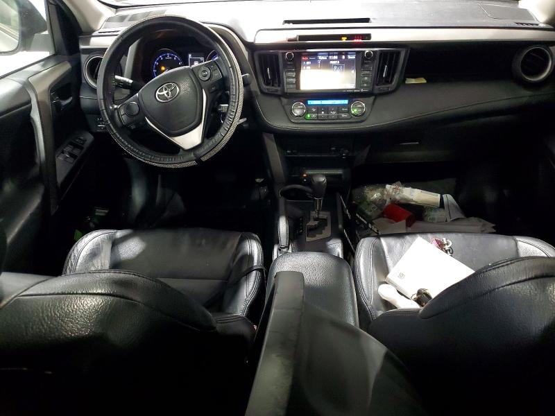 Photo 8 from auction – 2017 TOYOTA RAV4 XLE with VIN 2T3RFREV7HW552990