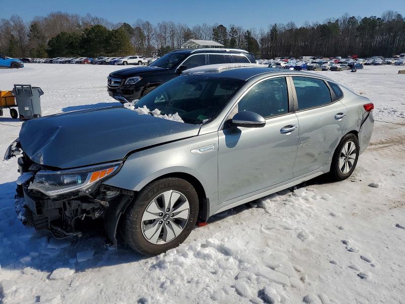 KIA OPTIMA 2017 with VIN KNAGT4LE4H5010479 - Photo from auction