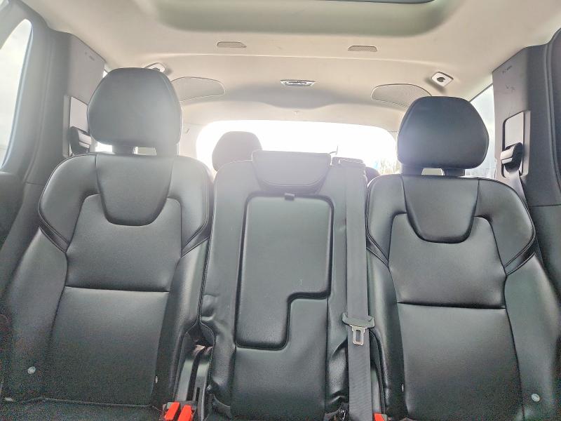 Photo 10 from auction – 2018 VOLVO XC90 T5 with VIN YV4102PK4J1373624