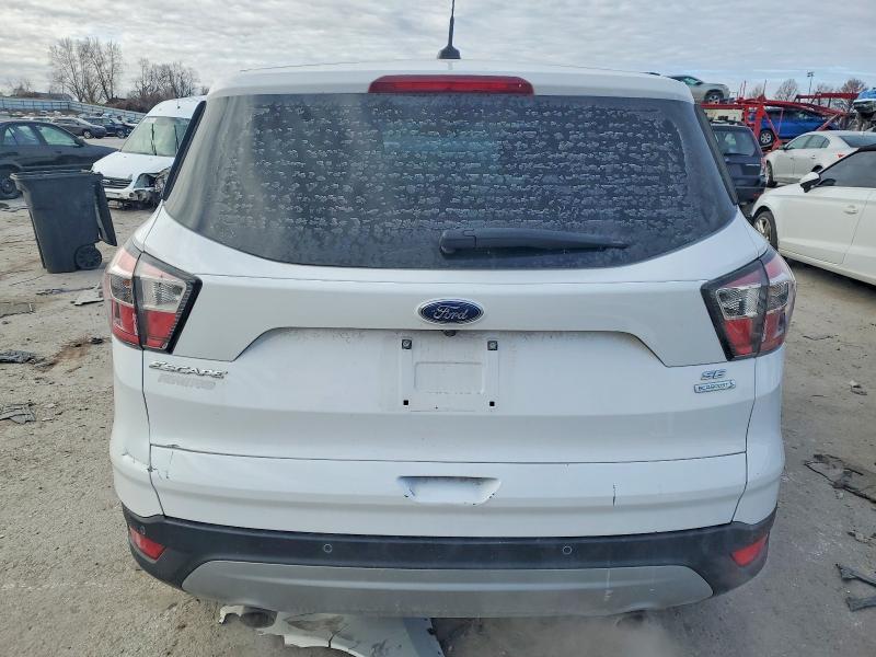 Photo 6 from auction – 2017 FORD ESCAPE SE with VIN 1FMCU0GD0HUC04565