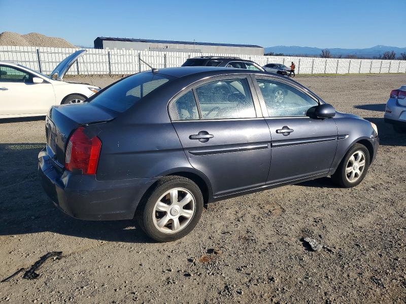 Photo 3 from auction – 2006 HYUNDAI ACCENT GLS with VIN KMHCN46C76U044923