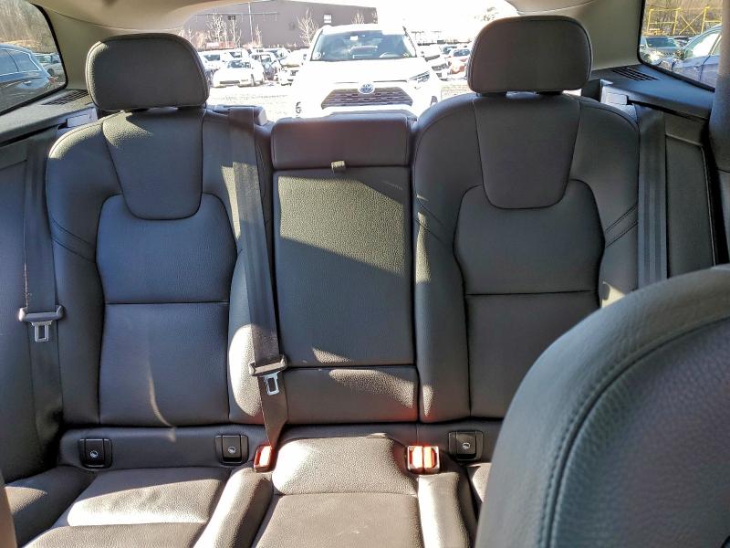 Photo 10 from auction – 2024 VOLVO XC60 PLUS with VIN YV4L12RL2R1891903