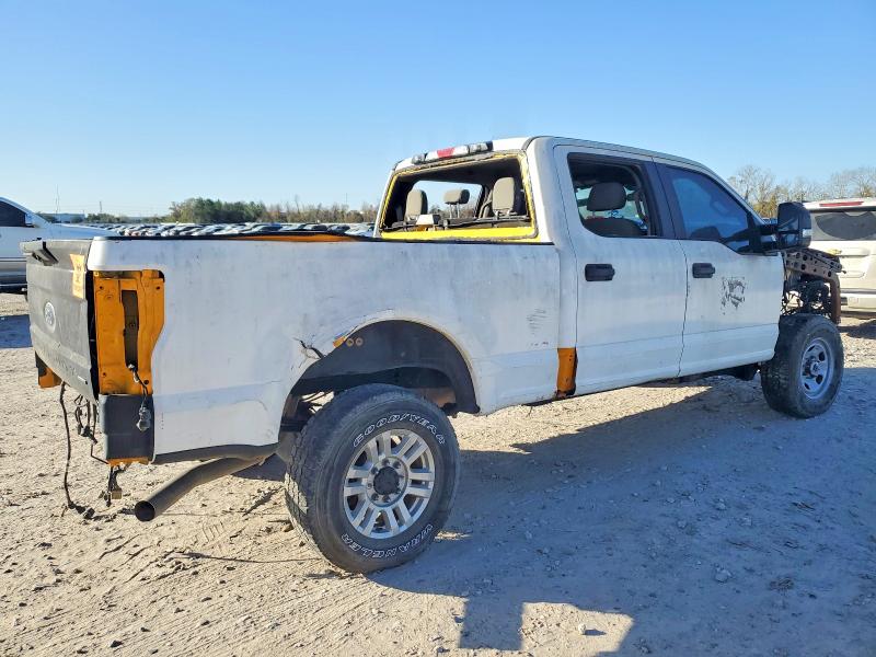 Photo 3 from auction – 2018 FORD F250 SUPER with VIN 1FT7W2A69JEC83532