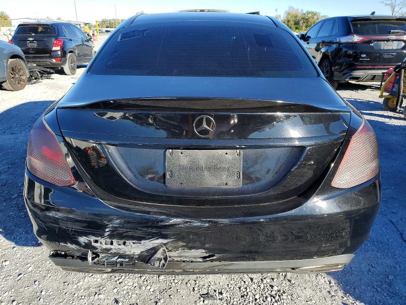 Photo 6 from auction – 2016 MERCEDES-BENZ C 300 4MAT with VIN WDDWF4KB8GR164882