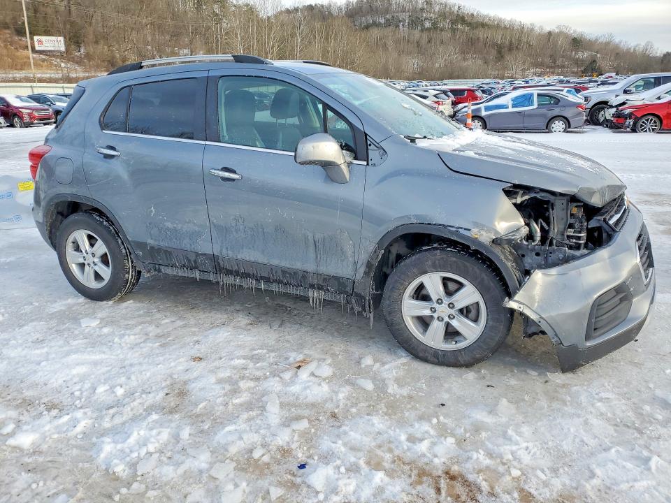 Photo 4 from auction – 2019 CHEVROLET TRAX with VIN KL7CJPSB2KB747878