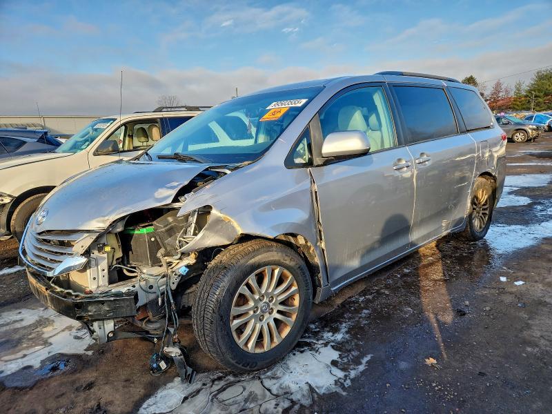 TOYOTA SIENNA XLE 2012 with VIN 5TDYK3DC8CS260781 - Photo from auction