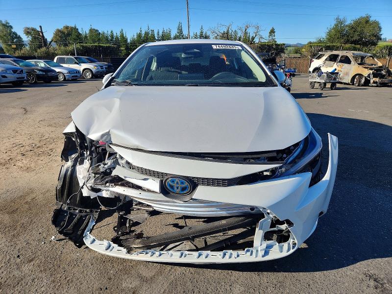Photo 5 from auction – 2025 TOYOTA COROLLA with VIN JTDBCMFE7SJ045797