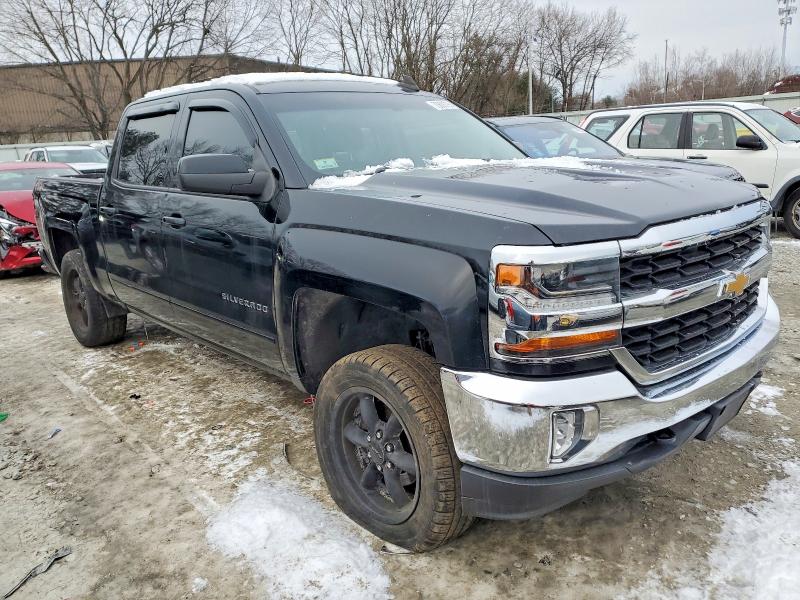 Photo 4 from auction – 2018 CHEVROLET SILVERADO with VIN 3GCUKREC3JG349475