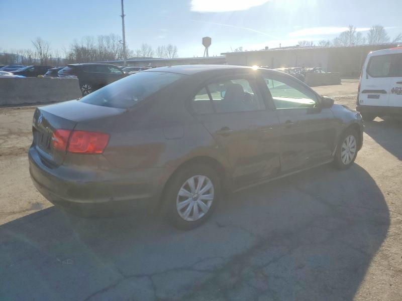 Photo 3 from auction – 2014 VOLKSWAGEN JETTA with VIN 3VW2K7AJ3EM251440