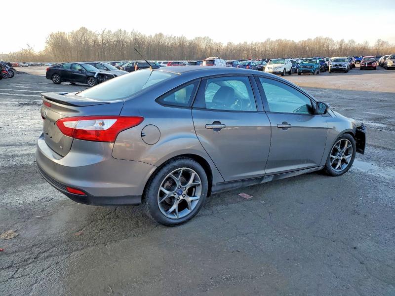 Photo 3 from auction – 2014 FORD FOCUS with VIN 1FADP3F22EL331116