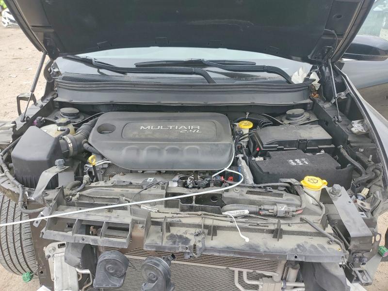 Photo 11 from auction – 2018 JEEP CHEROKEE L with VIN 1C4PJLDB4JD572904