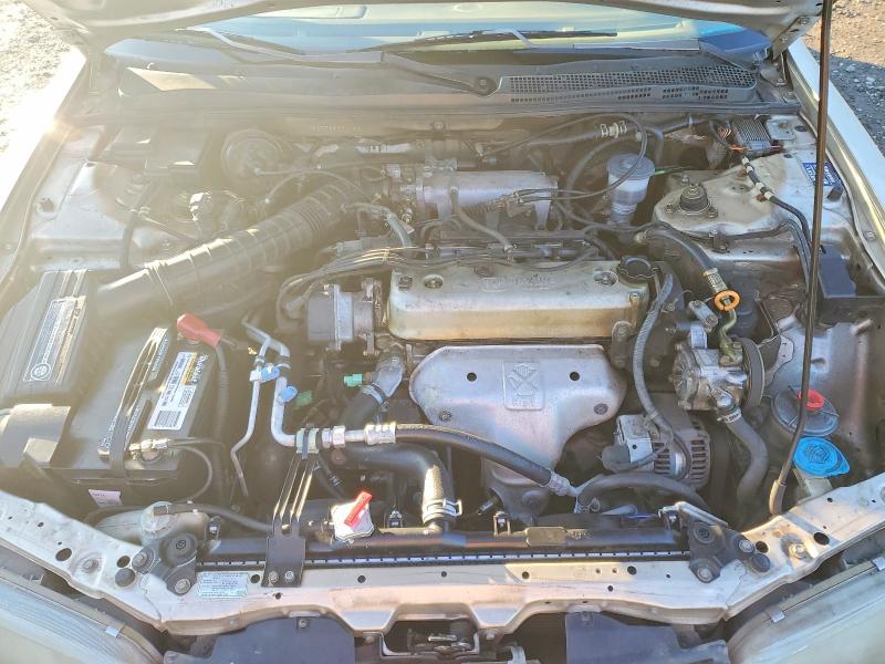 Photo 11 from auction – 1995 HONDA ACCORD LX with VIN 1HGCD5632SA123717