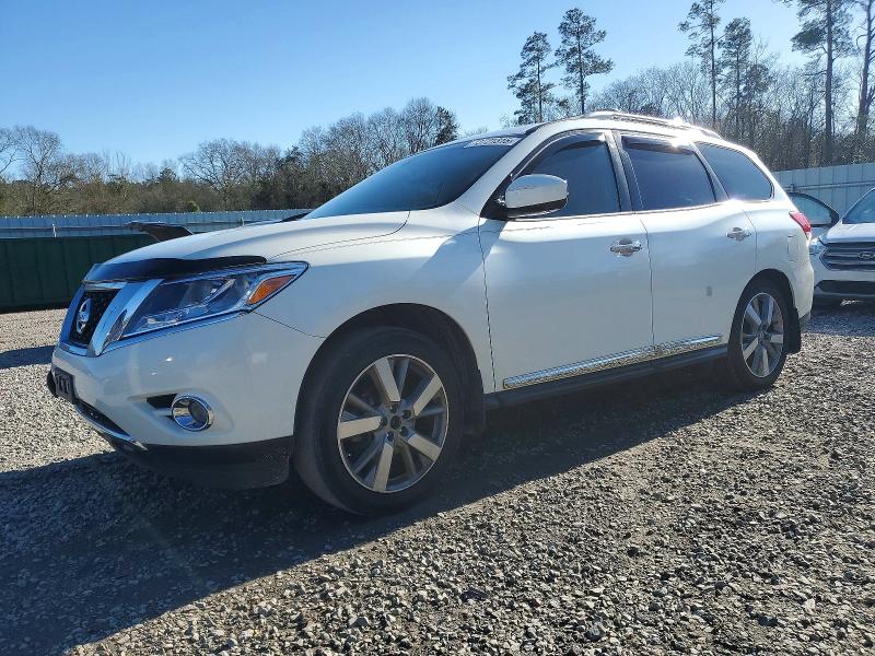 NISSAN PATHFINDER 2016 with VIN 5N1AR2MN0GC622713 - Photo from auction