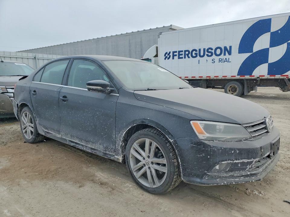 Photo 4 from auction – 2015 VOLKSWAGEN JETTA with VIN 3VWL07AJ6FM406543