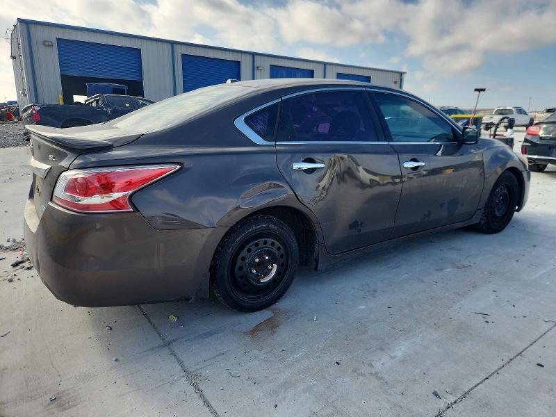 Photo 3 from auction – 2013 NISSAN ALTIMA with VIN 1N4AL3AP6DN466152