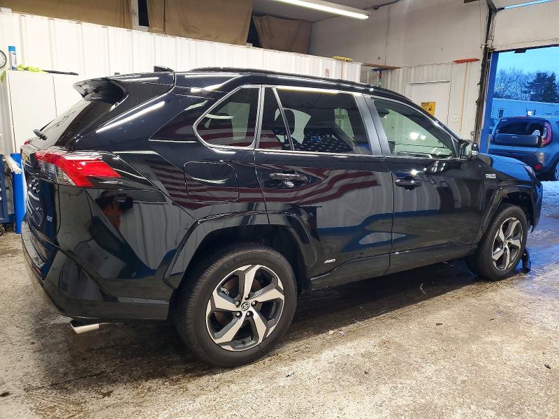 Photo 3 from auction – 2022 TOYOTA RAV4 PRIME with VIN JTMAB3FVXND107348