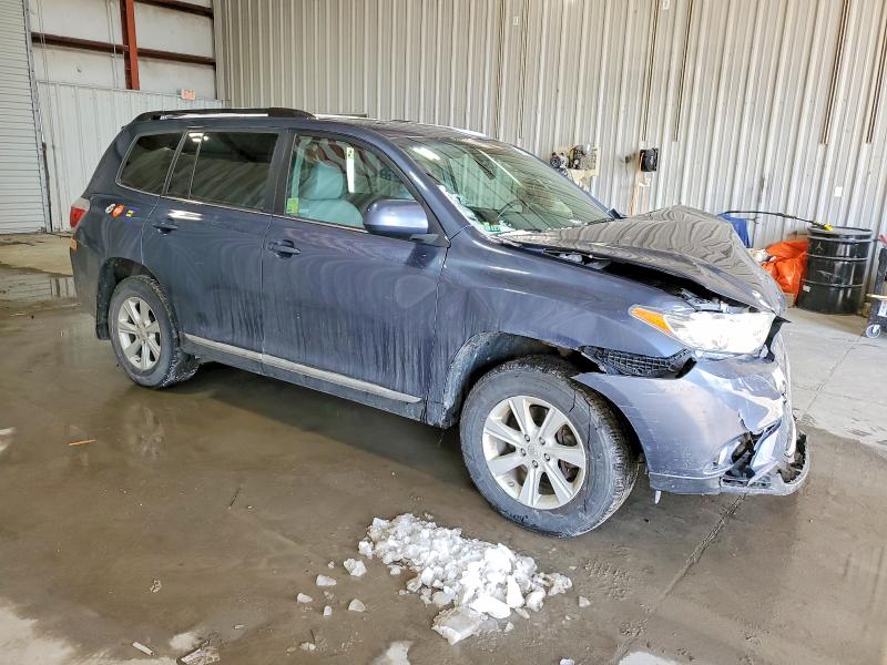 Photo 4 from auction – 2013 TOYOTA HIGHLANDER with VIN 5TDBK3EH3DS260611