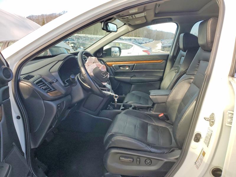 Photo 7 from auction – 2018 HONDA CR-V with VIN 2HKRW2H87JH635426