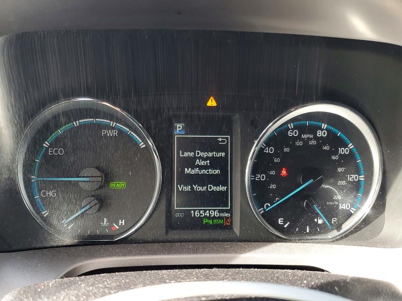 Photo 9 from auction – 2017 TOYOTA RAV4 HV LI with VIN JTMDJREV9HD114400