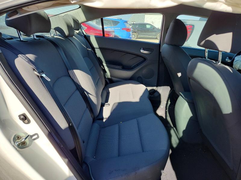 Photo 10 from auction – 2017 KIA FORTE LX with VIN 3KPFK4A71HE050318