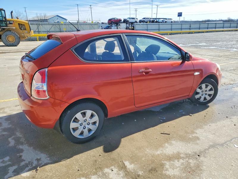 Photo 3 from auction – 2010 HYUNDAI ACCENT BLU with VIN KMHCM3AC2AU173889