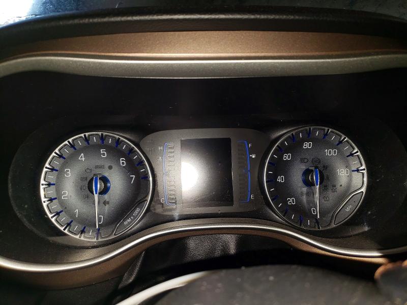 Photo 9 from auction – 2018 CHRYSLER PACIFICA with VIN 2C4RC1BG1JR142864