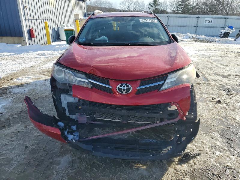 Photo 5 from auction – 2015 TOYOTA RAV4 with VIN JTMBFREV3FD106444