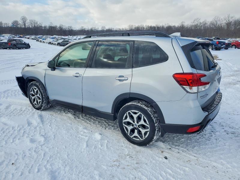 Photo 2 from auction – 2019 SUBARU FORESTER P with VIN JF2SKAEC5KH439258