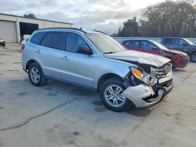 Photo 4 from auction – 2010 HYUNDAI SANTA FE G with VIN 5NMSG3AB9AH408309
