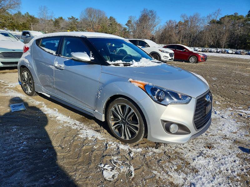 Photo 4 from auction – 2016 HYUNDAI VELOSTER T with VIN KMHTC6AE7GU264400