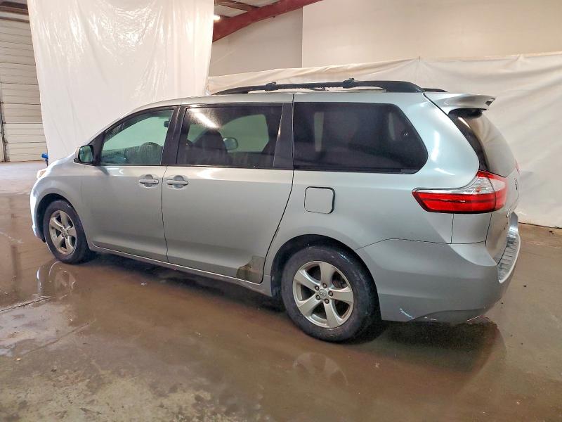 Photo 2 from auction – 2016 TOYOTA SIENNA LE with VIN 5TDKK3DC6GS739860