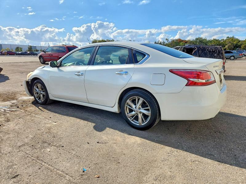 Photo 2 from auction – 2013 NISSAN ALTIMA 2.5 with VIN 1N4AL3AP3DN581839