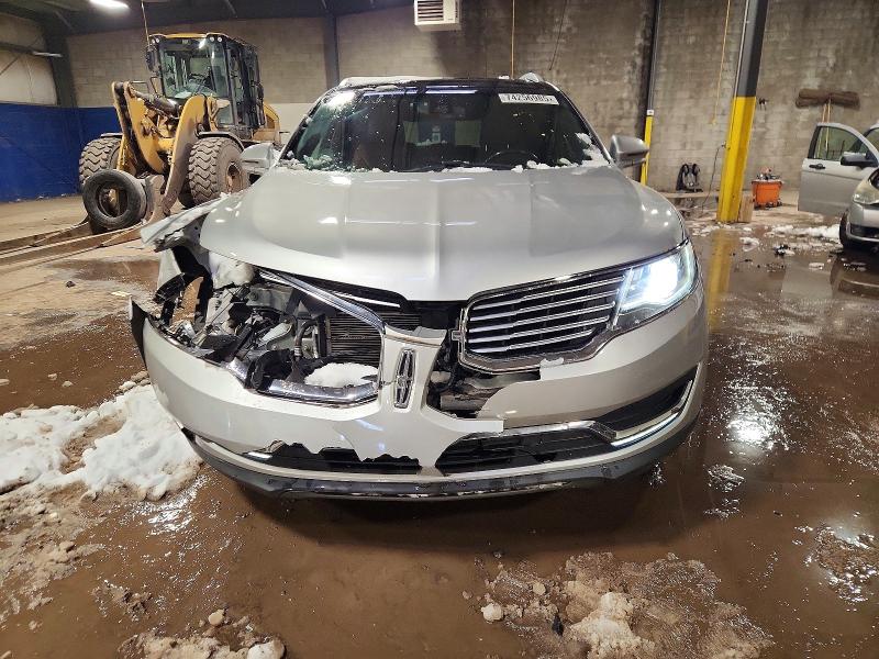 Photo 5 from auction – 2018 LINCOLN MKX RESERV with VIN 2LMPJ8LR4JBL43110