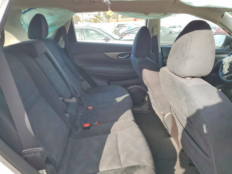 Photo 11 from auction – 2015 NISSAN ROGUE S with VIN 5N1AT2MV3FC850558