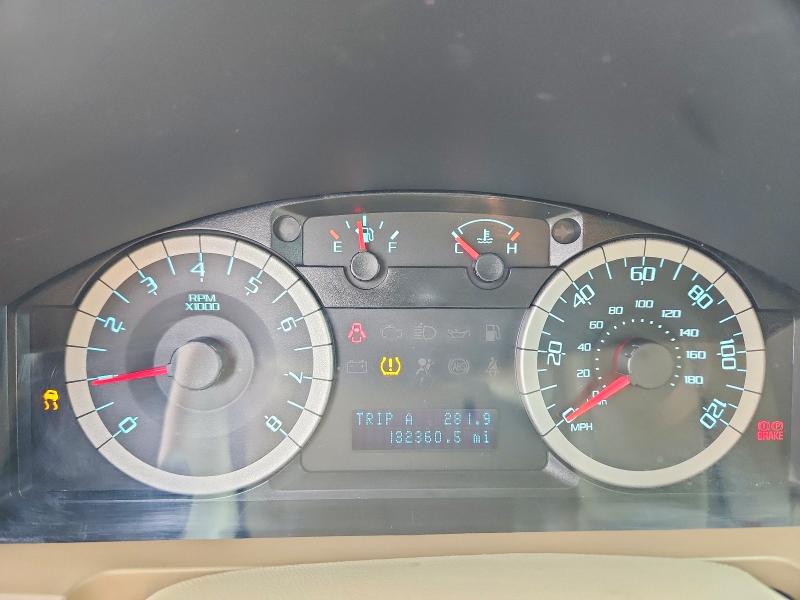 Photo 9 from auction – 2010 FORD ESCAPE LIM with VIN 1FMCU9EGXAKD19709