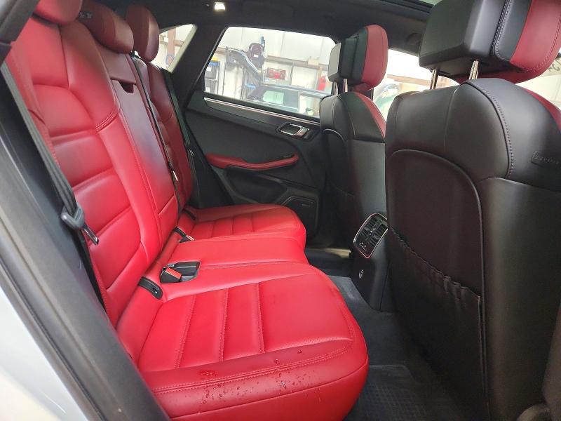 Photo 11 from auction – 2024 PORSCHE MACAN GTS with VIN WP1AF2A56RLB55980