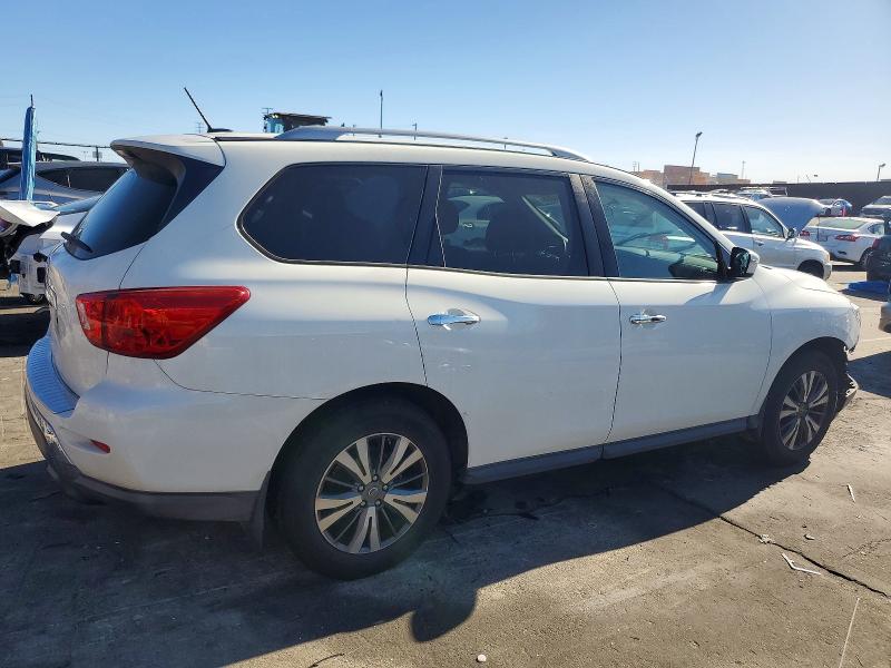 Photo 3 from auction – 2017 NISSAN PATHFINDER with VIN 5N1DR2MN6HC632340