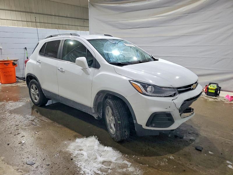 Photo 4 from auction – 2018 CHEVROLET TRAX 1LT with VIN KL7CJPSB0JB687467